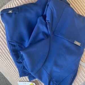 Figs xs petite scrubs